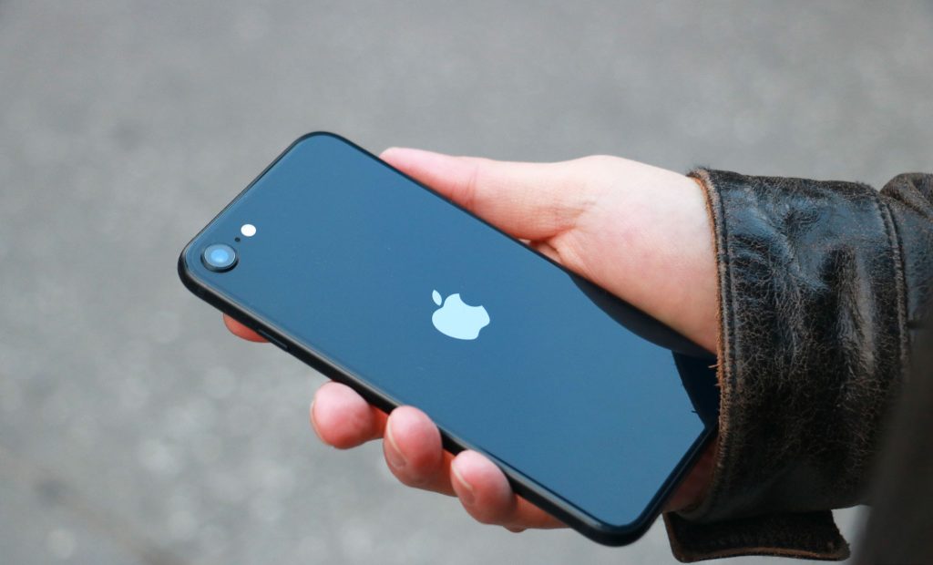 Apple iPhone SE (2022) Tabloidpulsa.co.id